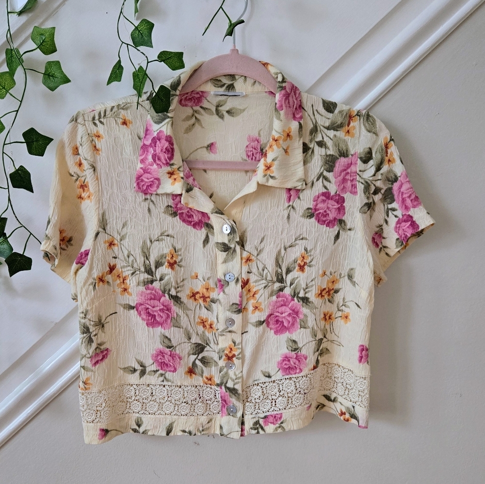 💐VTG Floral Box Cut Button Down Shirt